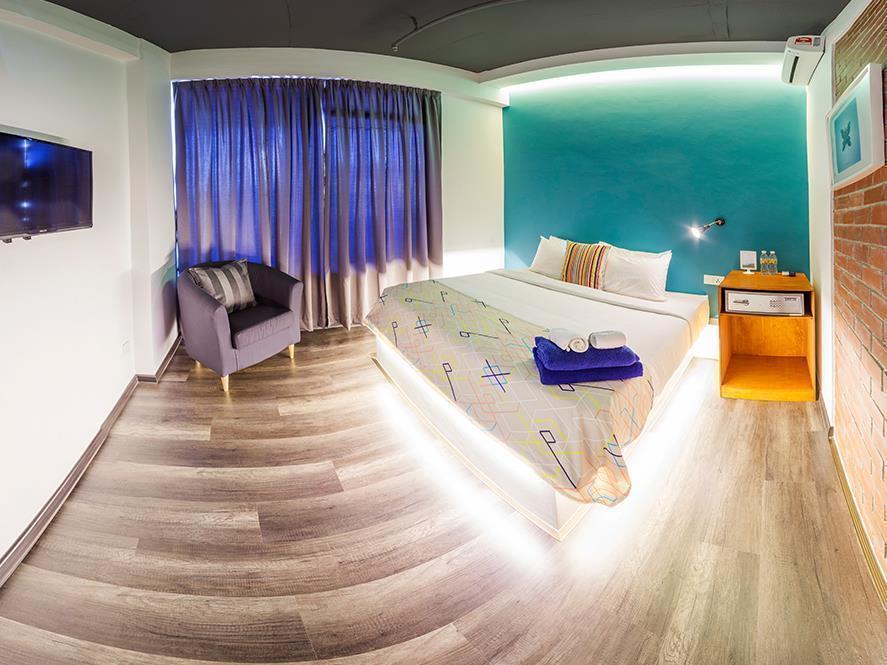 Roomies Suites Batu Feringgi Luaran gambar